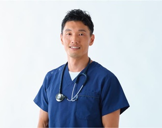 院長／秋元　剛					